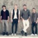 Frankie quitte son groupe de musique